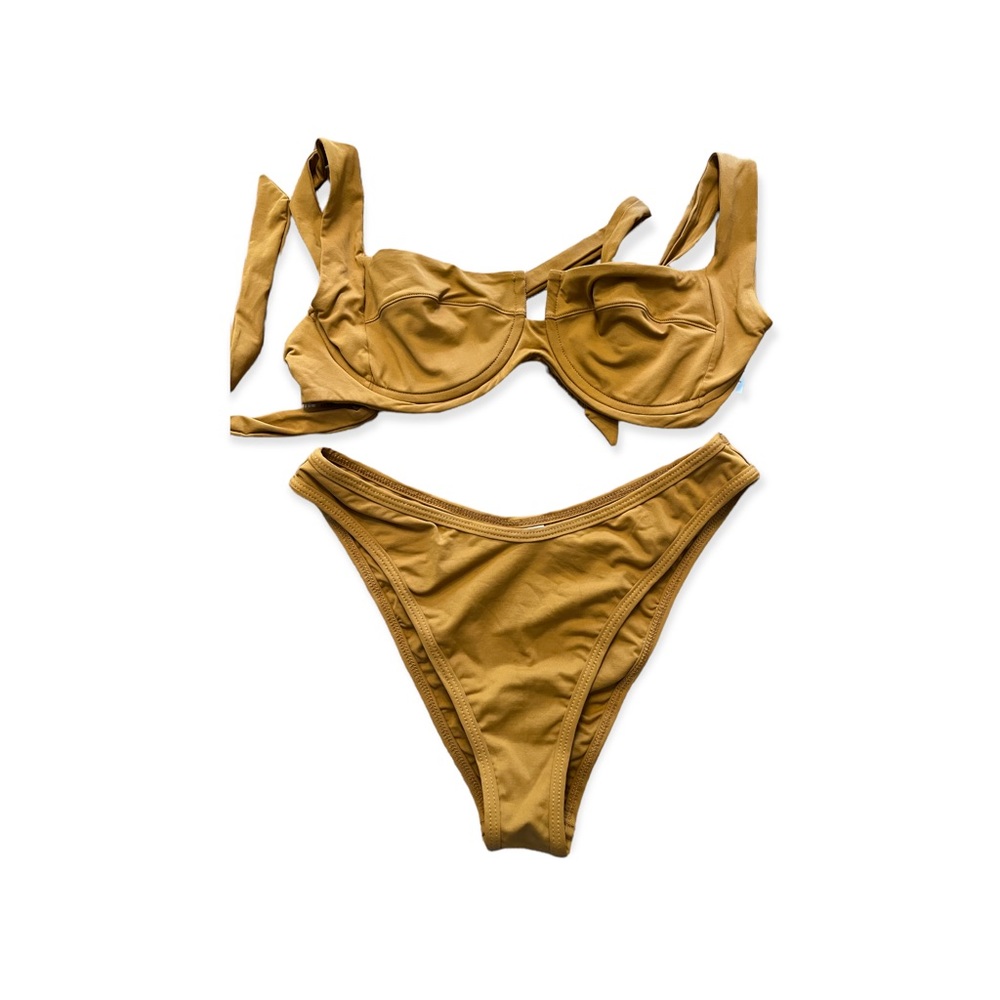 L Space Camellia top and Whiplash bottom